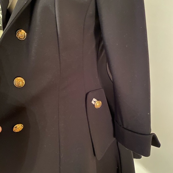 Black Trench Coat with Tailored Fit and Notched Lapels - Picture 4 of 5